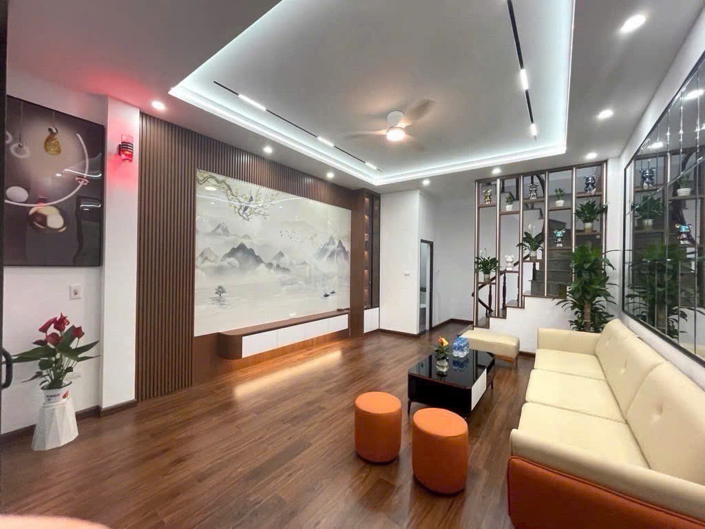 Nhà mới xây hồ tùng mậu Gold mark 32m2 5 tầng ngõ rộng nhỉnh 6 tỷ