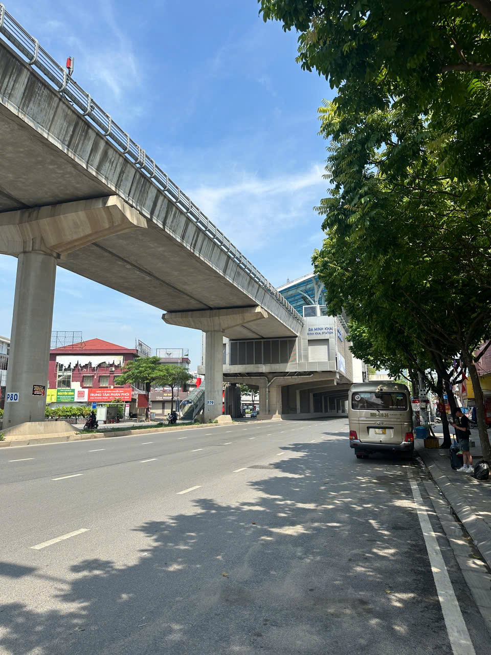 Nhà mới xây phố ngọa long cầu diễn 43m2 x7 tầng thang máy full nội thất nhỉnh 9 tỷ