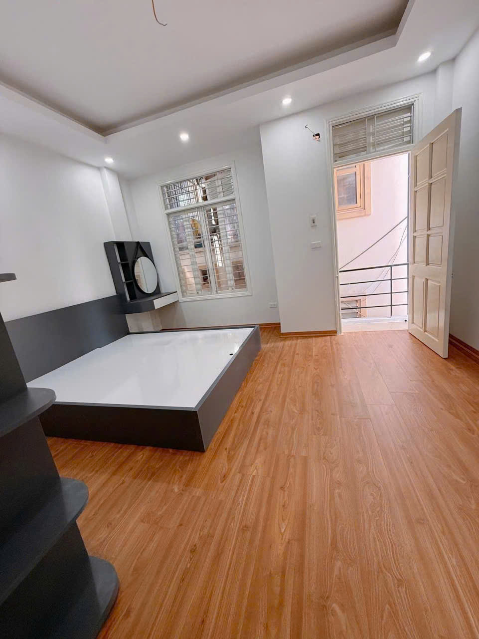 Nhà mới xây phố ngọa long 41m2 x4 tầng x4 ngủ full nội thất nhỉnh 6 tỷ