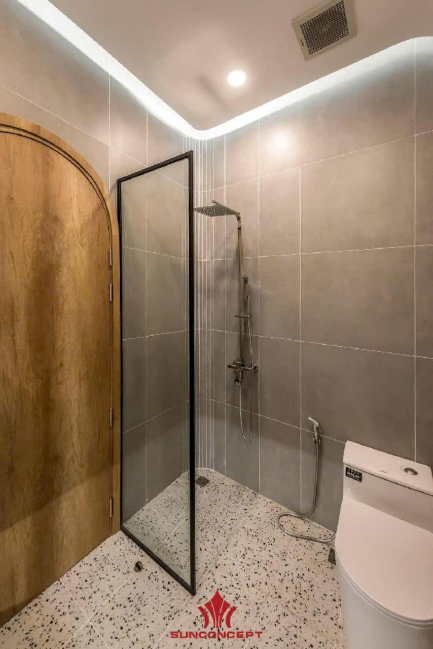 Bán Gấp Nhà Quận 7 , 3.1x 11m , 2 Tầng , Nhà Mới , Hẻm Xe Hơi , 6.x tỷ