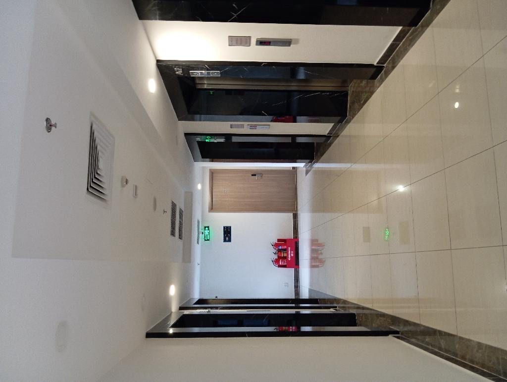 CCCC Vinhome Smart City, 2 ngủ, 63m2, chỉ 5 tỷ.