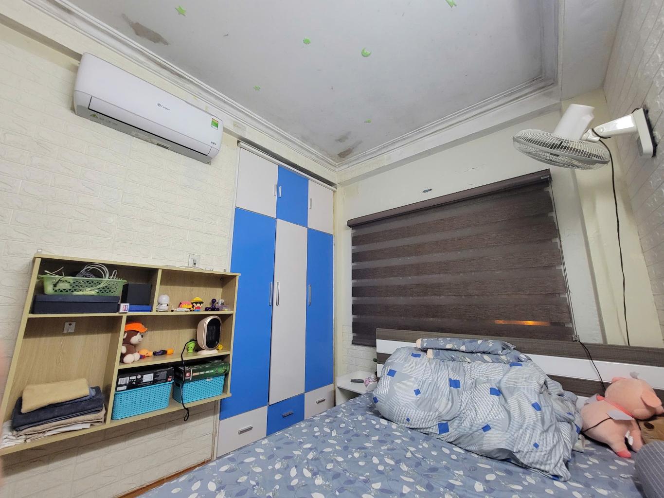 HIẾM! NHÀ DỊCH VỌNG 46M2*MT6.8M DÂN XÂY 4 TẦNG CÁCH 2 NHÀ RA MẶT PHỐ. CHỈ 8.5 TỶ