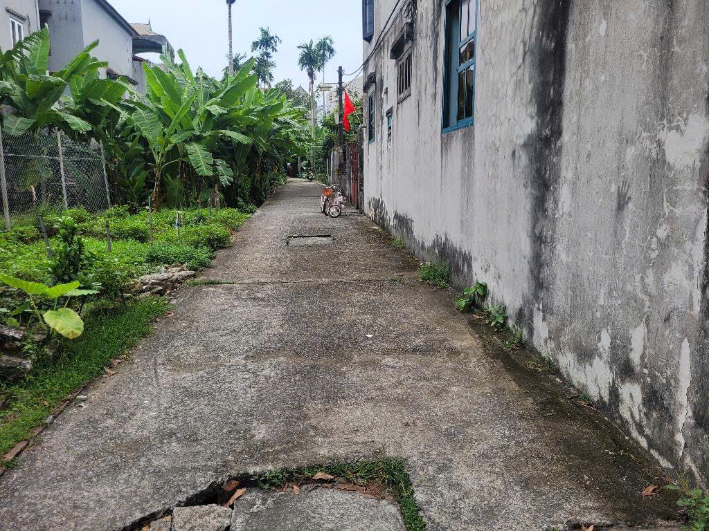 Bán đất Giang Biên, ngõ Camry tránh nhau đỗ thoải mái, phân lô vuông vắn 74m2 4.95 tỷ