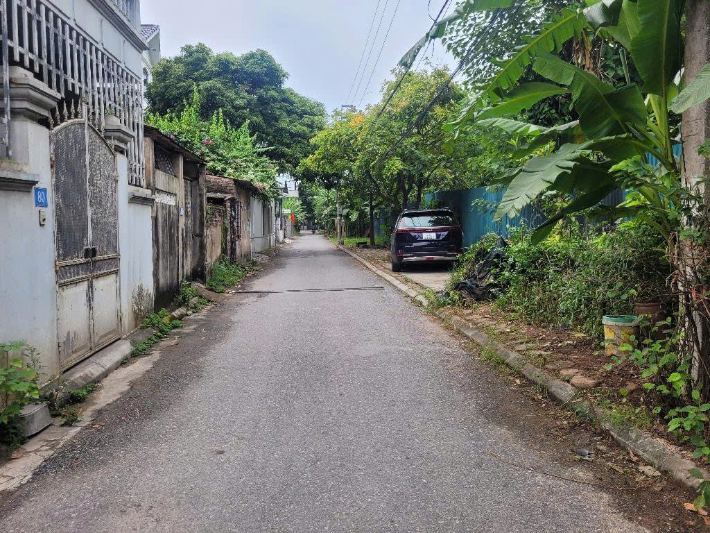 Bán đất Giang Biên, ngõ Camry tránh nhau đỗ thoải mái, phân lô vuông vắn 74m2 4.95 tỷ