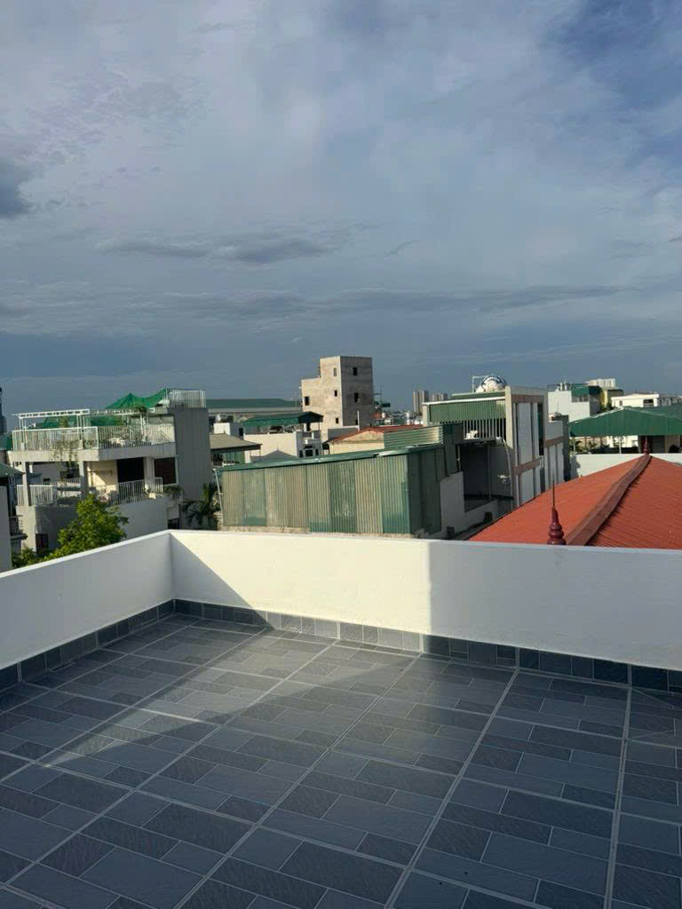 Nhỉnh 4 tỷ sở hữu ngay căn nhà 6 tầng mới xây tại Xóm 4 Quỳnh Đô