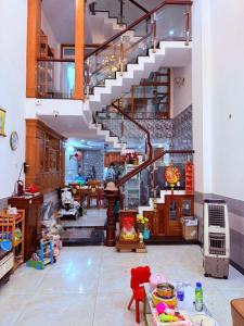 NHÀ 2 TẦNG NỞ HẬU ĐẸP CỰC KỲ KIÊN CỐ HOÀN CÔNG CHUẨN CHỈNH.. KHU VỰC TỐT TIỆN ÍCH TỐT