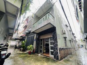 HOT HIẾM- 2 MẶT TIỀN HẺM XE HƠI-40m2- LÔ GÓC THOÁNG MÁT - SỔ VUÔNG A4