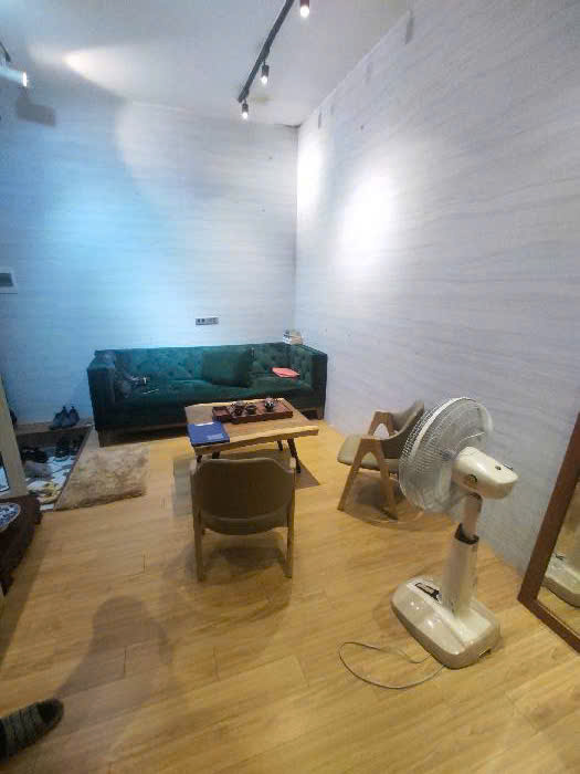 Bán mặt Phố Huế , diện tích 40m , mặt tiền 4m , chiều dài 10m , giá chào 3,9 tỉ