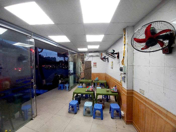 Bán nhà mặt phố Giải Phóng, Ngã 4 BX Giáp Báp kinh doanh sầm uất, DT 40m2 giá chỉ 3,2 tỷ.