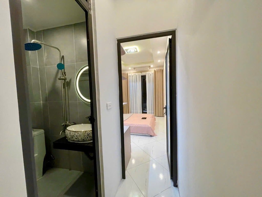 NHÀ MỚI FULL ĐỒ - HAI THOÁNG TRƯỚC SAU - SỔ HỒNG VUÔNG VẮN