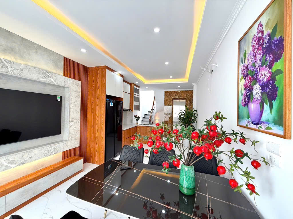 6TẦNG NHÀ MỚI KOONG -THANG MÁY - FULL NỘI THẤT - NHÀ ĐỊNH CÔNG HƠN 8TỶ