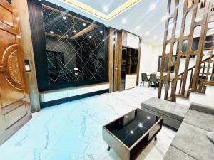 SIÊU PHẨM HAI BÀ - THIẾT KẾ ĐỈNH - XÁCH ĐỒ VỀ Ở LUÔN - LUNG LINH