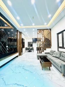 NHÀ MỚI - GẦN PHỐ - CÁCH Ô TÔ 15M - TIỆN ÍCH ĐẦY ĐỦ - 6PN KHÉP KÍN