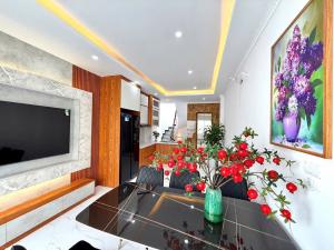 6TẦNG NHÀ MỚI KOONG -THANG MÁY - FULL NỘI THẤT - NHÀ ĐỊNH CÔNG HƠN 8TỶ