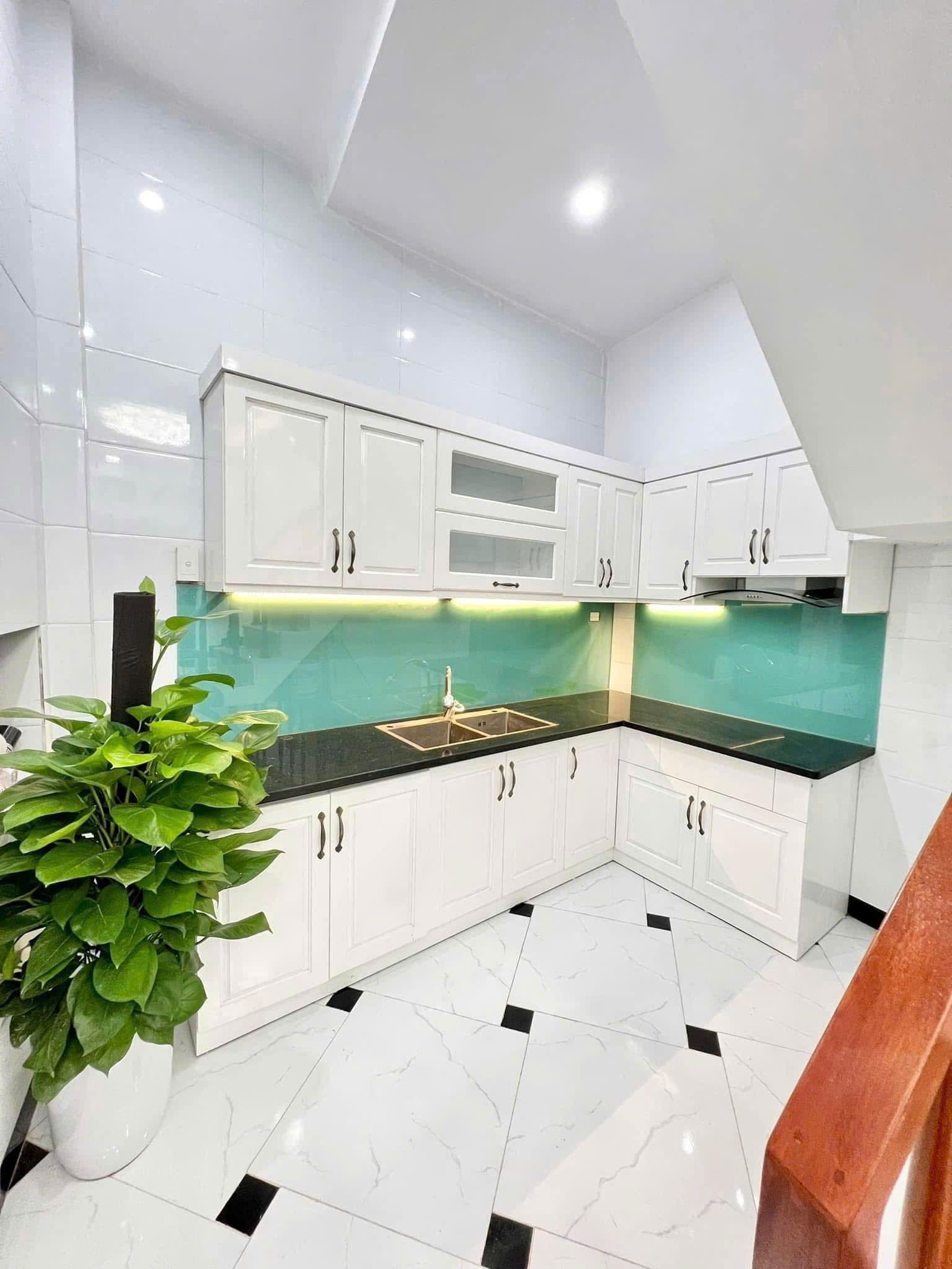 TÔ VĨNH DIỆN MẶT PHỐ  THANH XUÂN– KINH DOANH SẦM UẤT – VỈA HÈ ĐÁ BÓNG