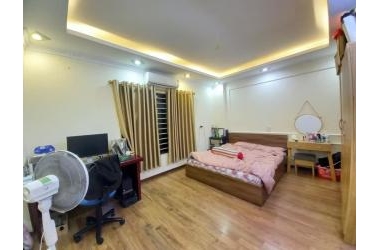 Bán nhà đường Trường Chinh-72m*4T cực đẹp ở luôn-gần phố-ngõ hơn4m-chỉ 5,7 tỷ