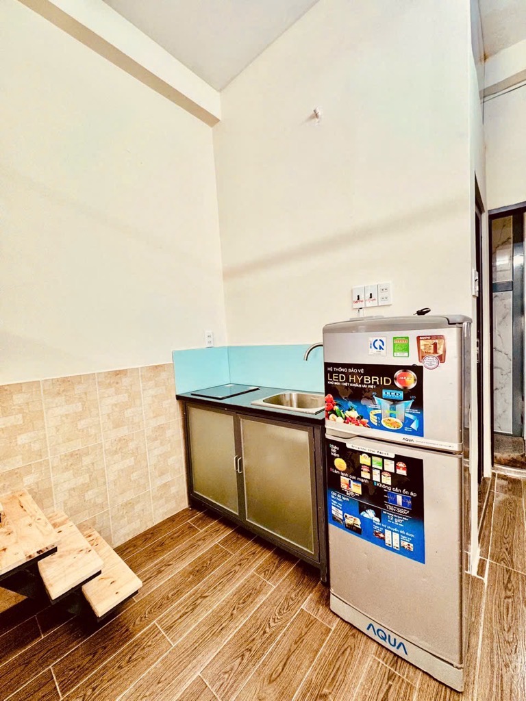 QUẬN 7 - BÁN TOÀ CHDV - 8 PHÒNG - DÒNG TIỀN - THANG MÁY - 6.X TỶ TL