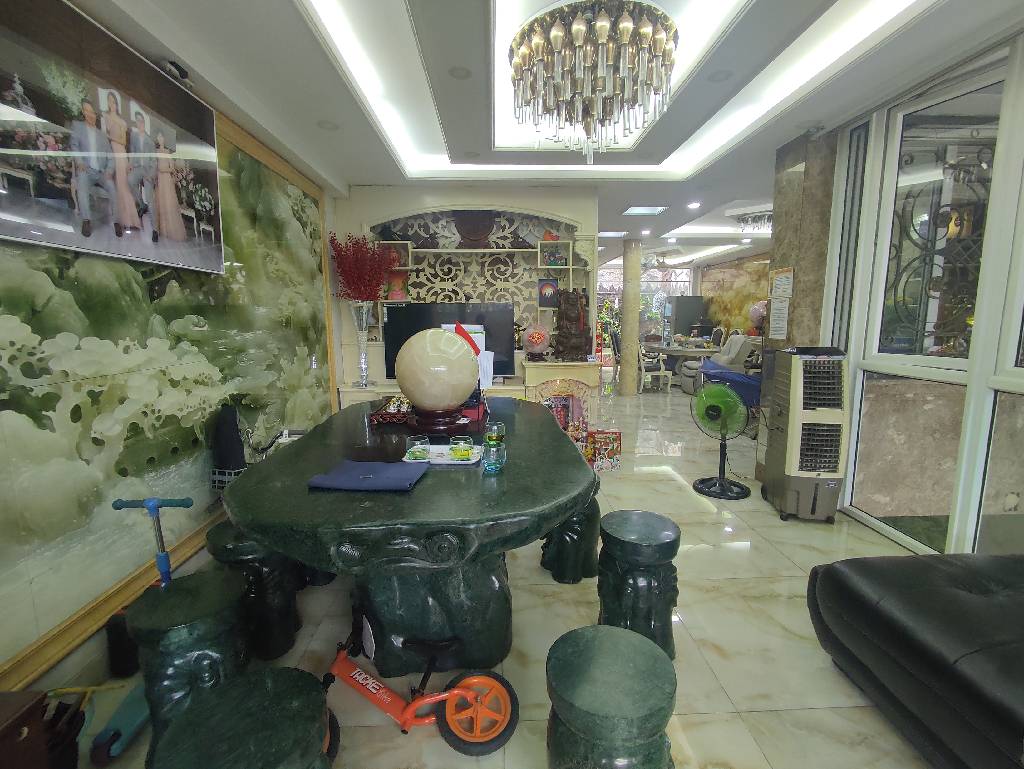 Quận 7 bán biệt thự có hầm ô tô, 126m2, 5 tầng, kế Lotte mart, TDTU, Rmit,UFM