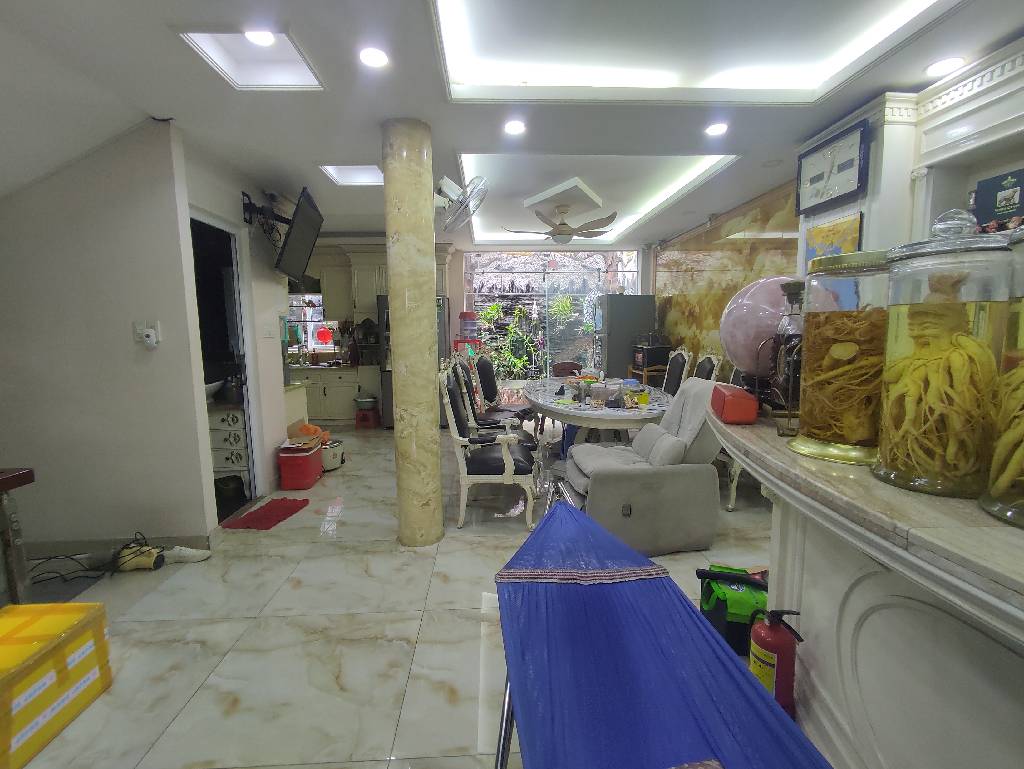 Quận 7 bán biệt thự có hầm ô tô, 126m2, 5 tầng, kế Lotte mart, TDTU, Rmit,UFM