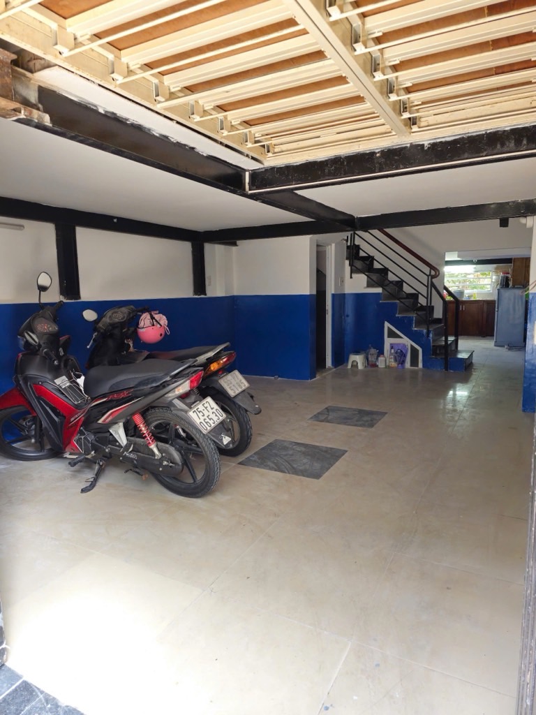 Quận 7 bán 8 chdv cho thuê 30tr/tháng, hẻm thông, gần Lotte, TDTU, Rmit nhỉnh 6 tỷ