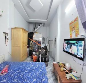 NHÀ BÁN 56M2, 2 TẦNG, QUẬN 7, GIÁ 2.x TỶ