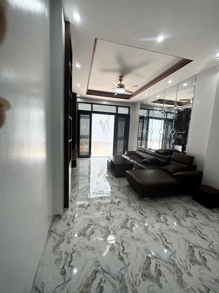 LĨNH NAM, NHÀ ĐẸP, LÔ GÓC, NỞ HẬU, 5 TẦNG, 5,9 TỶ