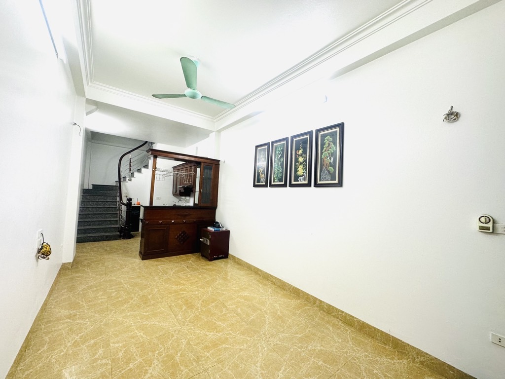 Nhà đẹp Ngọc Hồi, d/tích 24/29m2, 5 tầng, gi.á 5,8 t/ỷ.