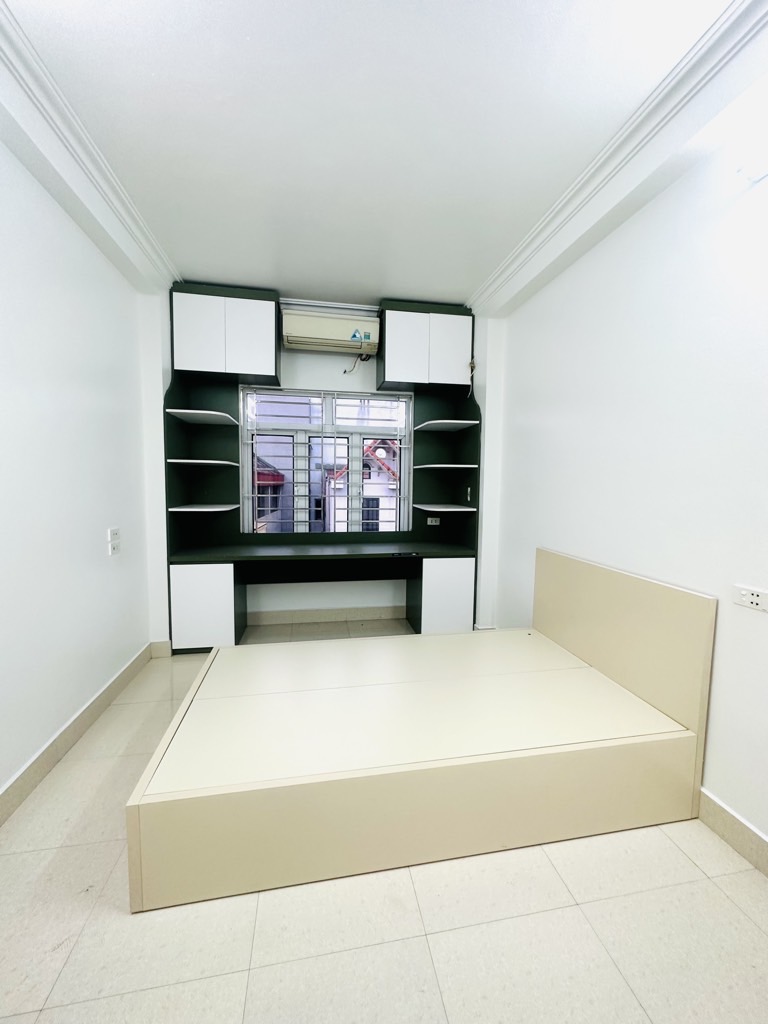 Nhà đẹp Ngọc Hồi, d/tích 24/29m2, 5 tầng, gi.á 5,8 t/ỷ.