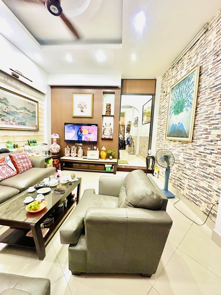 VĨNH HƯNG - NHÀ MỚI XÂY, DIỆN TÍCH RỘNG, Ô TÔ ĐỖ CỬA, 5 TẦNG, 6 PHÒNG KHÉP KÍN