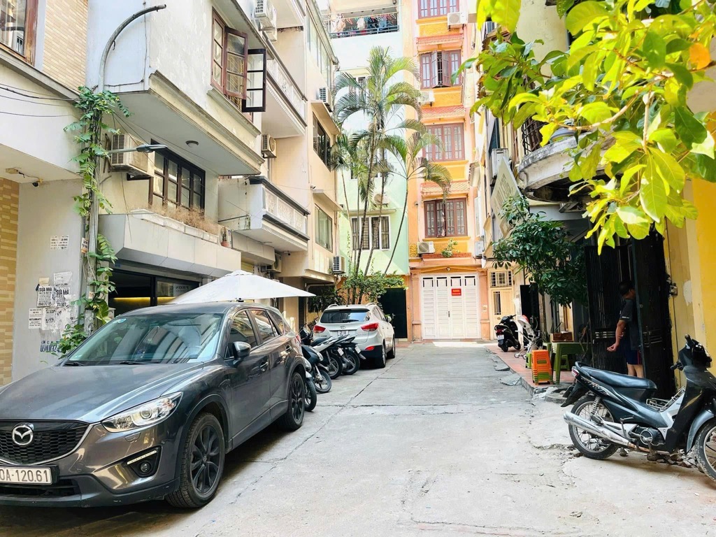 BÁN NHÀ TÂN MAI - LÔ GÓC, Ô TÔ TRÁNH, KINH DOANH, Ô TÔ VÀO NHÀ, 5 TẦNG Ở NGAY