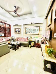 VĨNH HƯNG - NHÀ MỚI XÂY, DIỆN TÍCH RỘNG, Ô TÔ ĐỖ CỬA, 5 TẦNG, 6 PHÒNG KHÉP KÍN