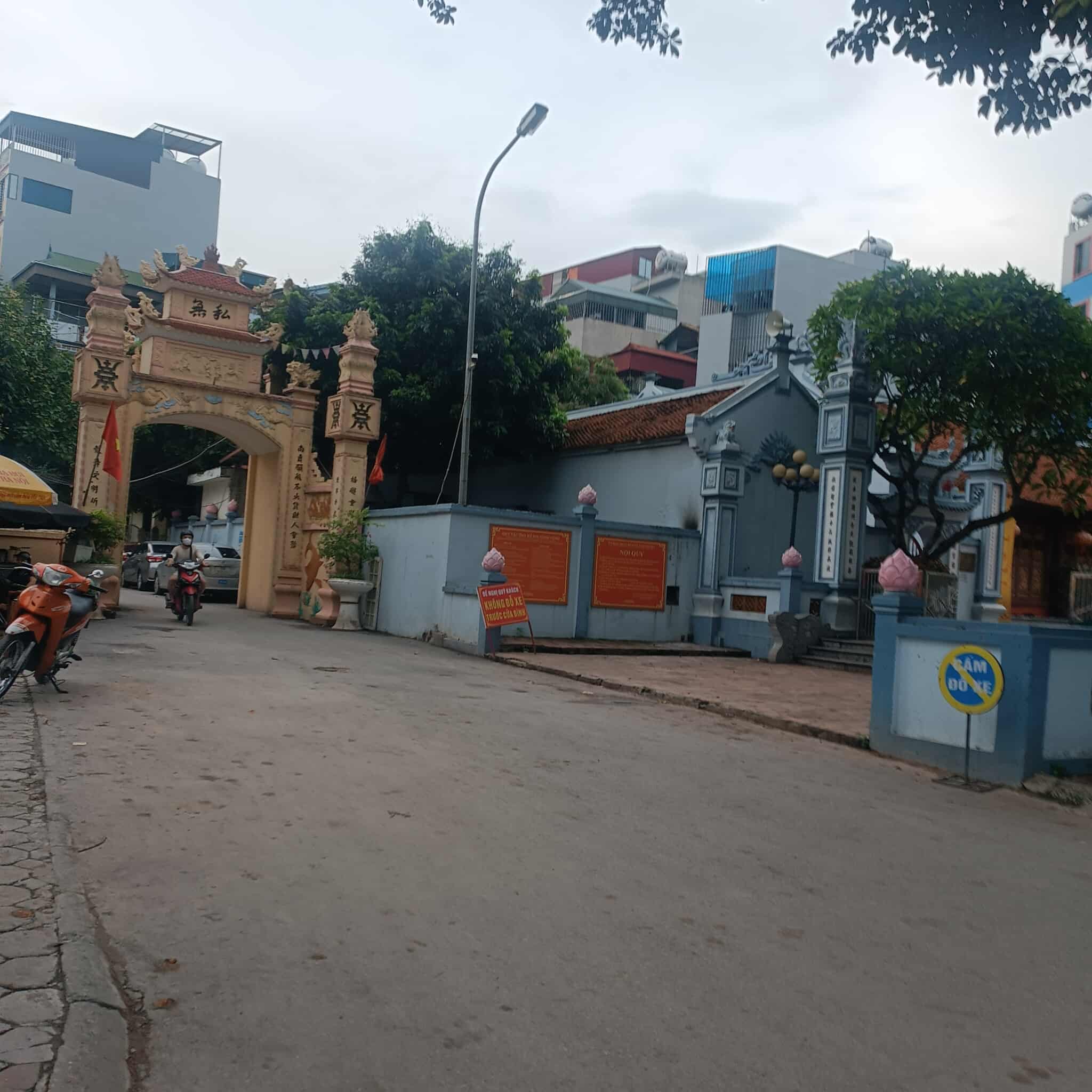 diện tích 60m2 , Thiết kế 5 tầng , rất đẹp , về ở ngay, giáp Thanh Xuân