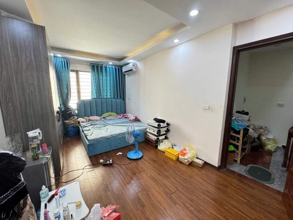 nhà đẹp tại phường Khương Đình, Thanh Xuân, Hà nội.35m2, 7.3 tỷ, mặt tiền 3.3m, lô góc.