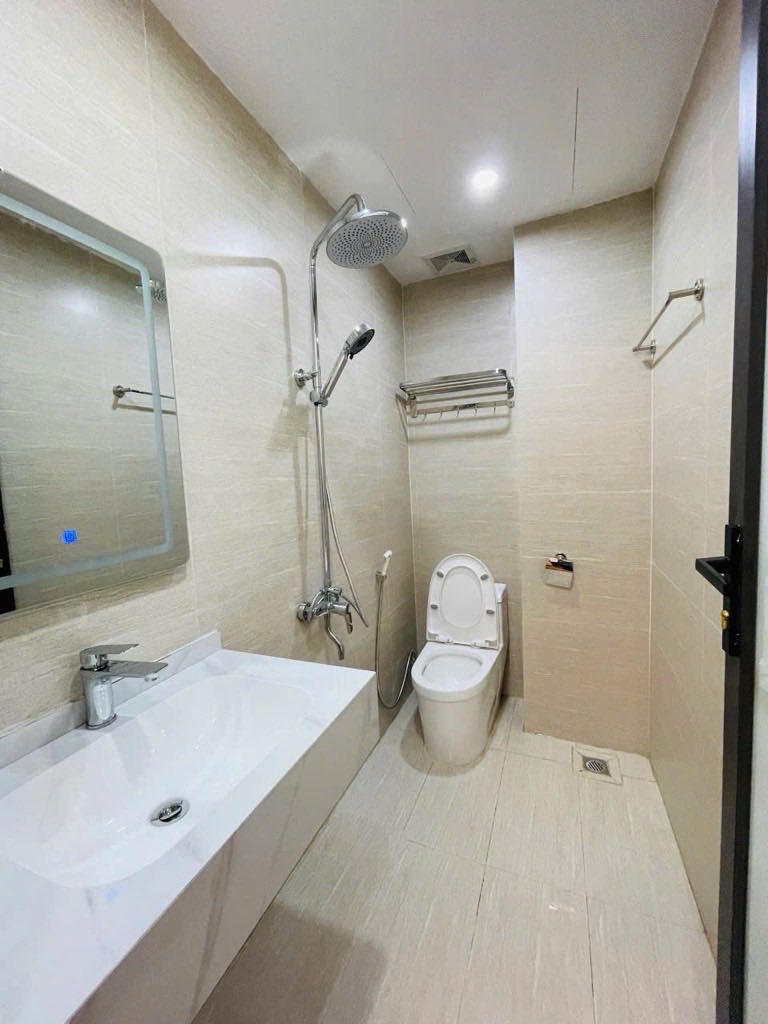 Nhà phố Nguyễn Đức Cảnh - Cạnh hồ điều hoà Đền Lừ Bách_Kinh_Xây .