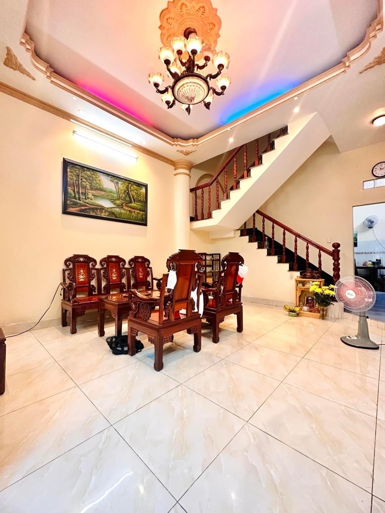 Bán nhà gần Tô Hiến Thành, Quận 10, 60m2, 3 tầng BTCT, hẻm thông xe hơi, nhỉnh 9.x tỷ