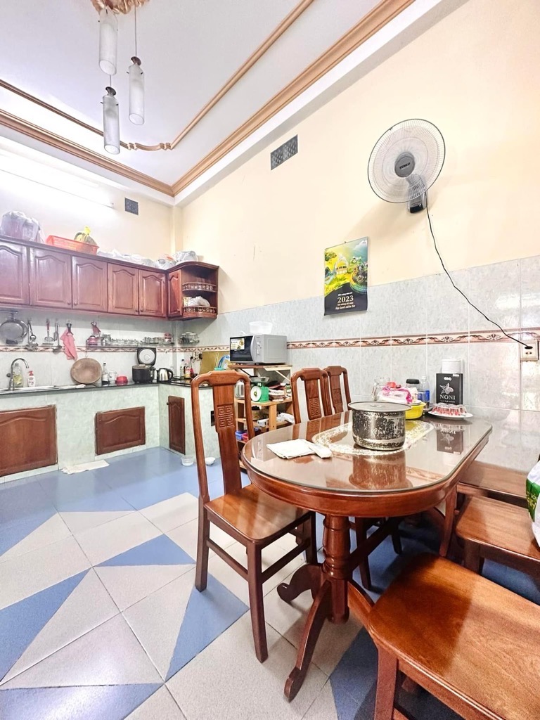 Bán nhà gần Tô Hiến Thành, Quận 10, 60m2, 3 tầng BTCT, hẻm thông xe hơi, nhỉnh 9.x tỷ