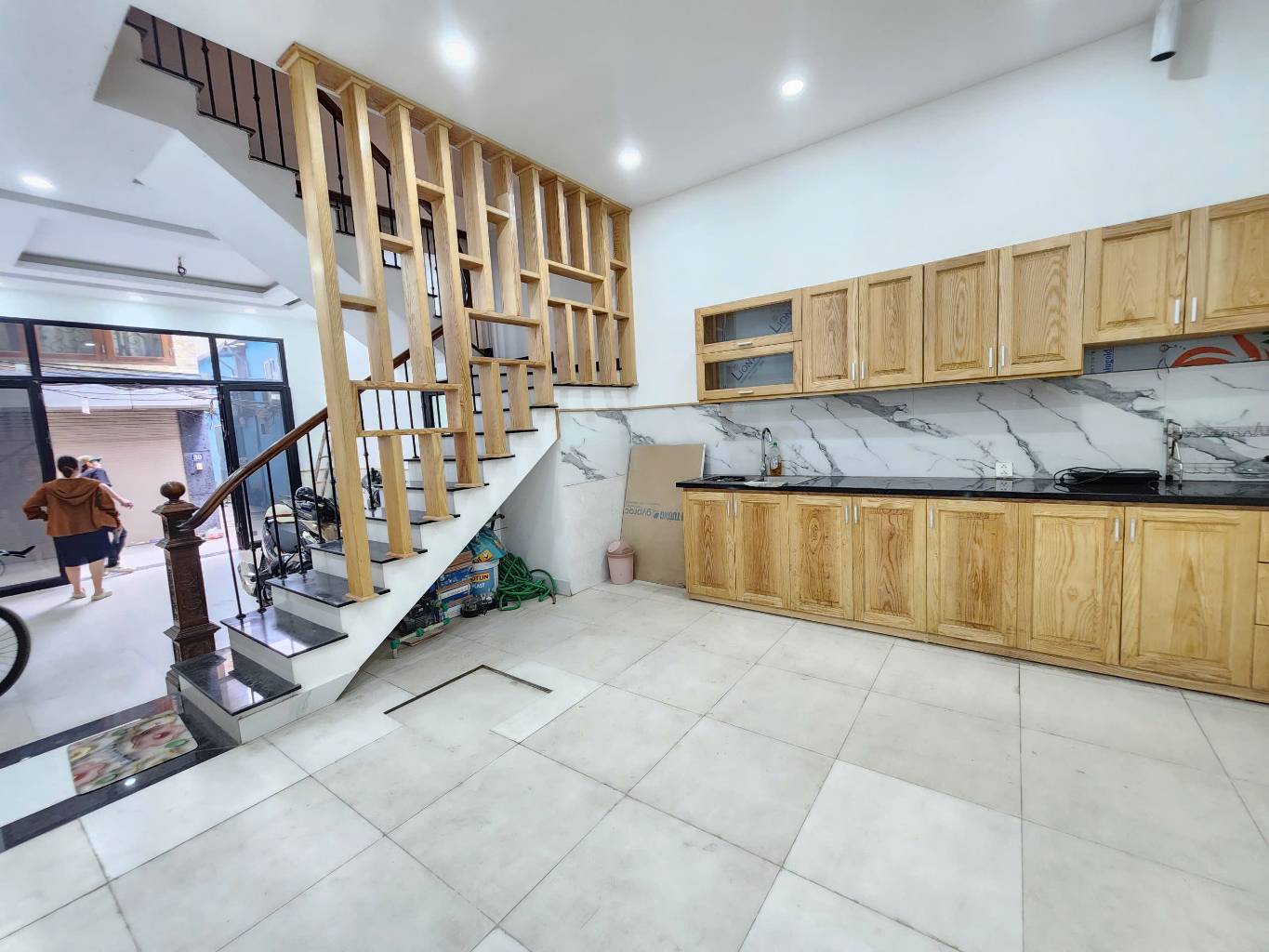 VĨNH HƯNG NHÀ ĐẸP - MẶT TIỀN TO ,50M, 4 TẦNG, 5 NGỦ - Ô TÔ VÀO NHÀ,CHỈ NHỈNH 5 TỶ.