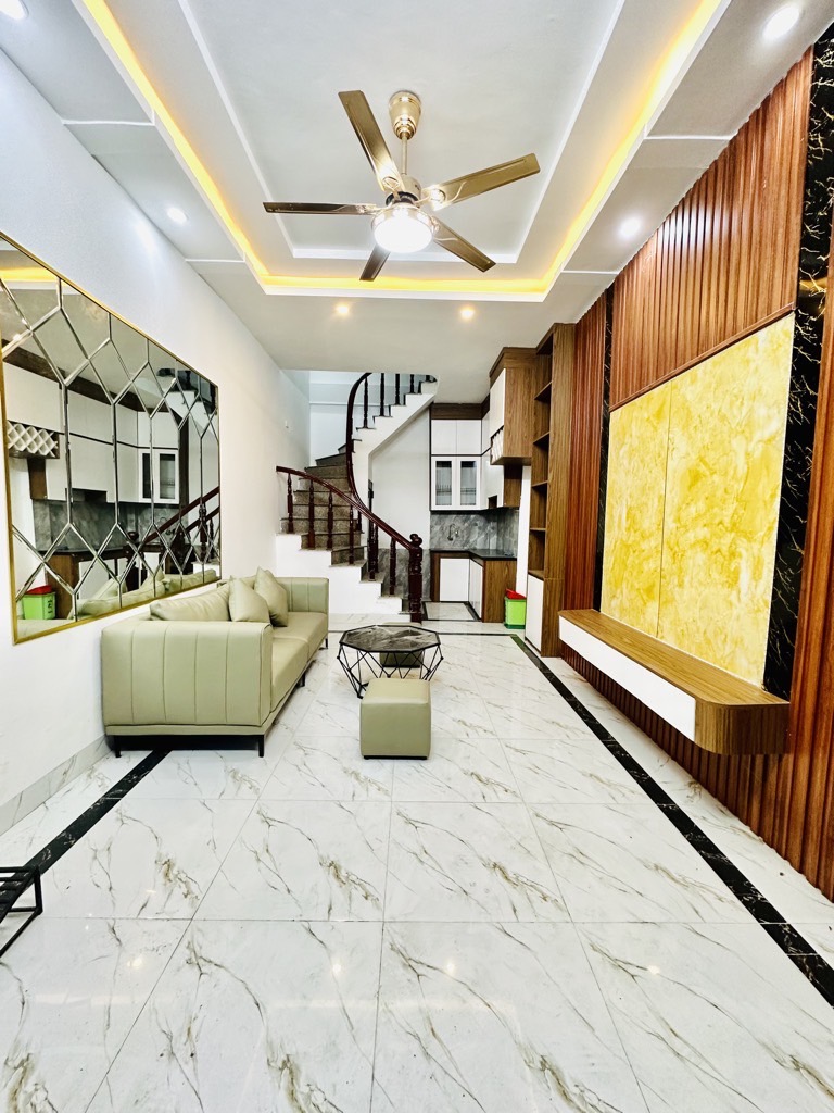 THANH LÂN ,NGŨ NHẠC ,NAM DƯ, VỊ TRÍ SIÊU ĐẸP - SÁT MẶT PHỐ -  32M,5 TẦNG ,CHỈ HƠN 5 TỶ.