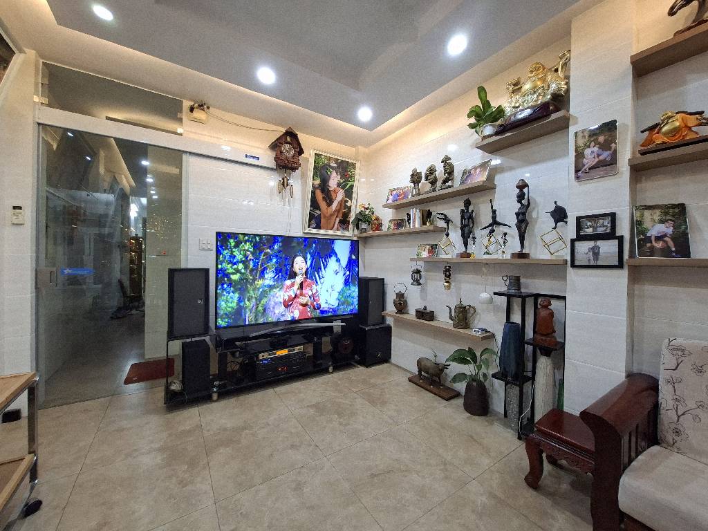 #ĐỀN_LỪ TRƯỚC NHÀ RỘNG 5M CÓ VỈA HÈ,THANG MÁY KHU PHÂN LÔ  Ô TÔ NGỦ TRONG NHÀ 45M 6 TẦNG.