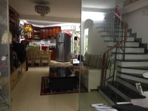 Mặt phố  Trương Định ,kinh doanh bất chấp,52 m2 × 4tầng ,giá 8,5 tỷ.