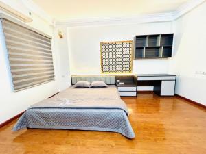 Vọ chồng cô em nhờ bán nhà 5 tầng ,ngõ thông kinh doanh tốt 30/32 m nhonhr  7 tỷ