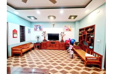 Bán nhà Đại La, Hai Bà Trưng 160m2, MT 6m, ô tô tránh, kinh doanh chỉ 18 tỷ.