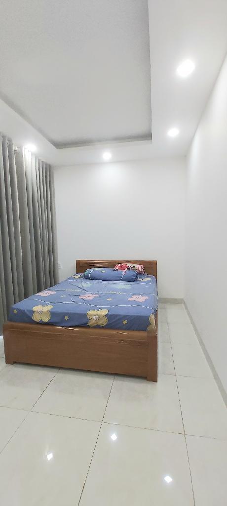 NHÀ Ở NỞ VÍ TIỀN - 3TẦNG BTCT KIÊN CỐ - Ô TÔ VÀO NHÀ   - ĐƯỜNG 160, TĂNG NHƠN PHÚ A, QUẬN 9 - ĐANG CHO THUÊ GIỮ NHÀ 8,5TR/THÁNG