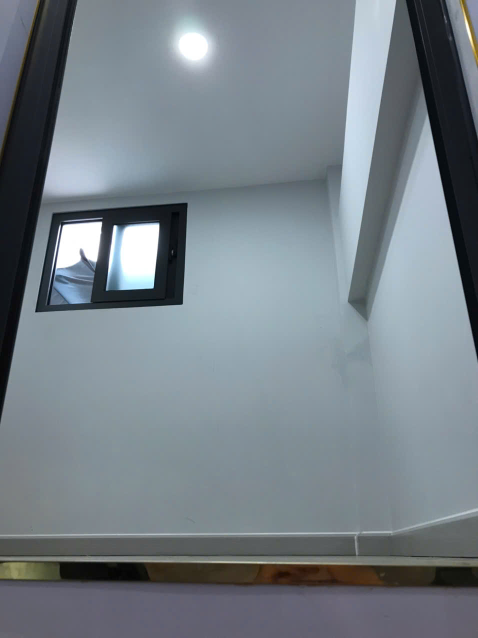 Bán nhà đường Cách Mạng Tháng 8 quận 3