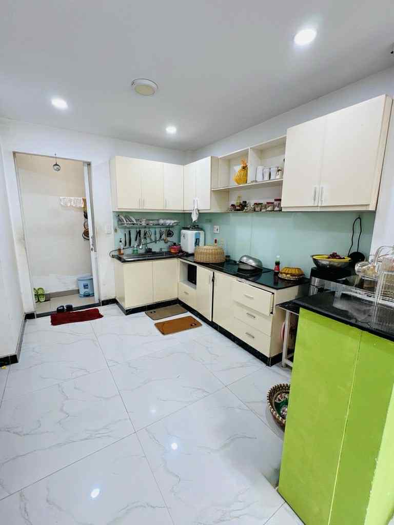 Bán nhà Phú Hữu Quận 9