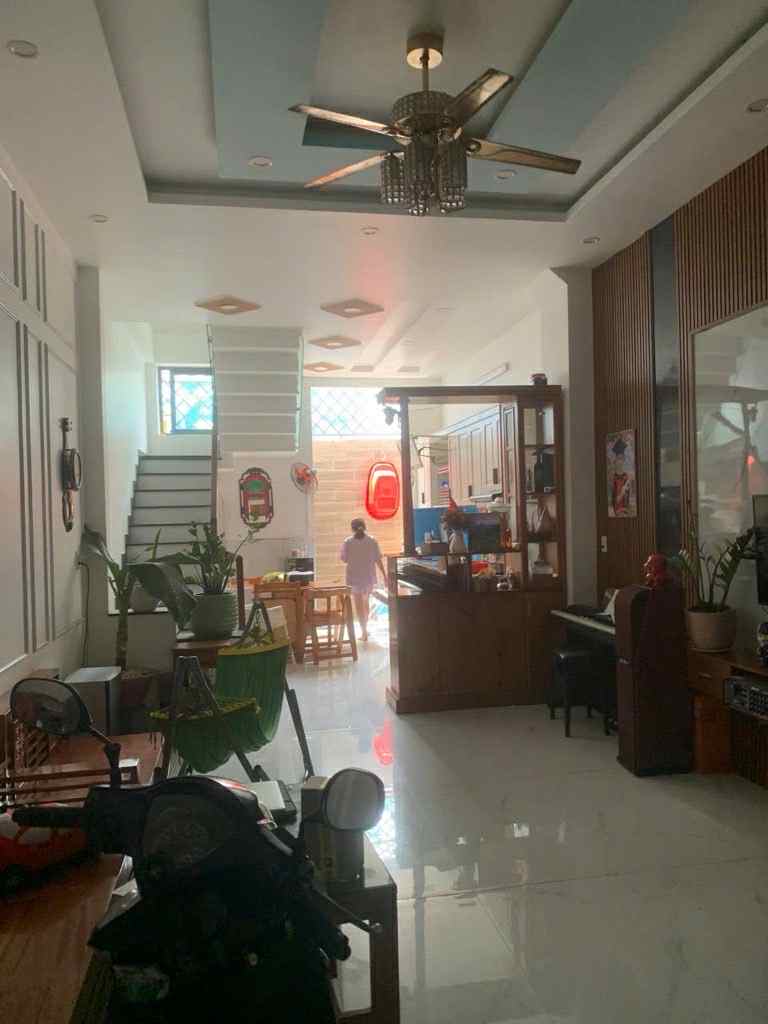 Bán nhà Bưng Ông Thoàn Phú Hữu Quận 9