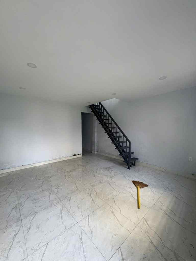 Bán nhà Long Trường Quận 9