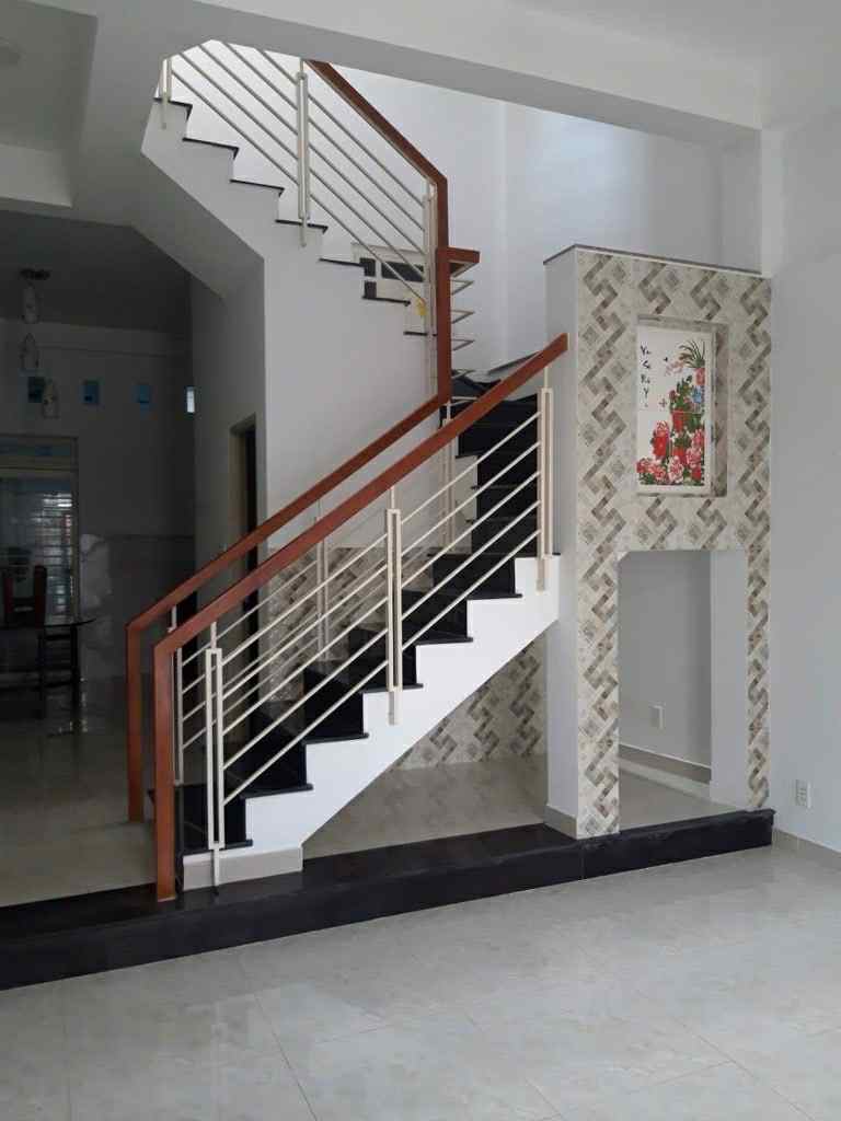 Bán nhà Gò Cát Phú Hữu Quận 9