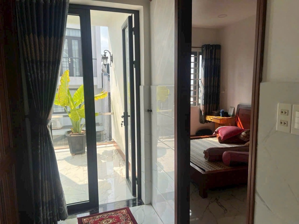 SIÊU PHẨM V.I.P KHU VỰC QUẬN 8 GẦN CHỢ VÀ GẦN CÁC TIỆN ÍCH