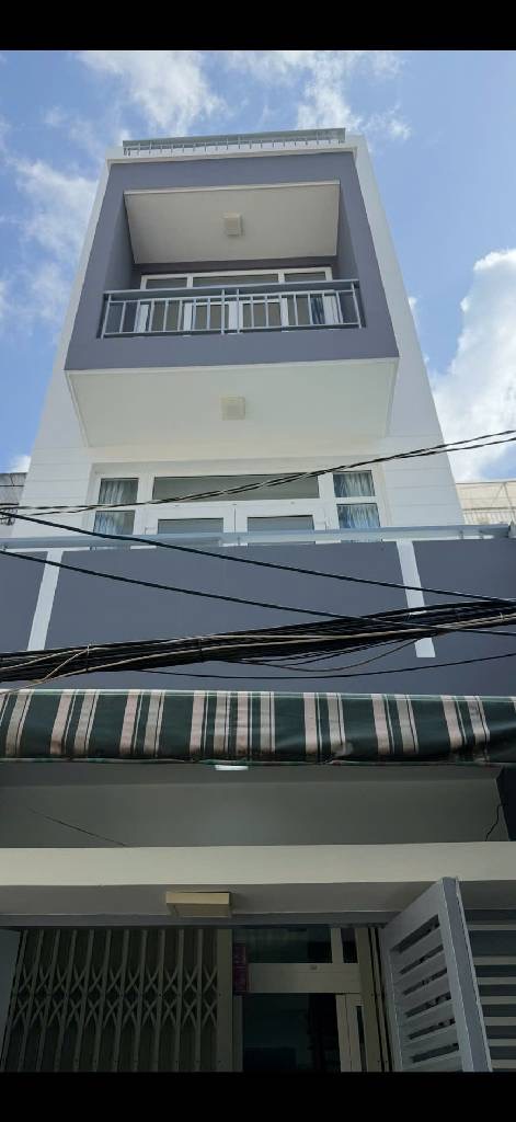 SIÊU PHẨM NGAY TẠI TTQ8 - VÀO Ở NGAY- CÁCH MẶT TIỀN CHỈ VÀI BƯỚC CHÂN